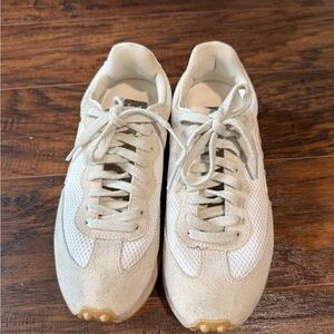 Veja Women's Rio Branco Low Top Sneakers, Size 7
